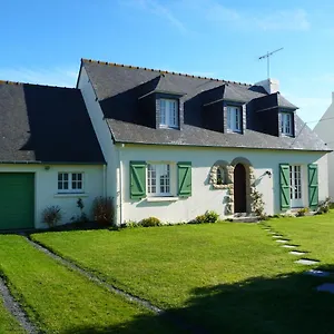 Le Bout De La , Hirel France